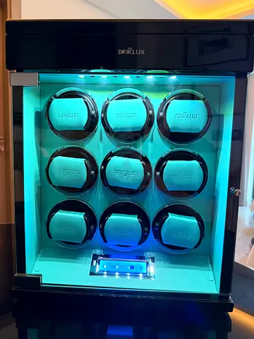 Luxury 9-Watch Automatic Winder with Storage — Black/Turquoise Interior