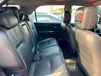 2015 Toyota FORTUNER — миниатюра 13