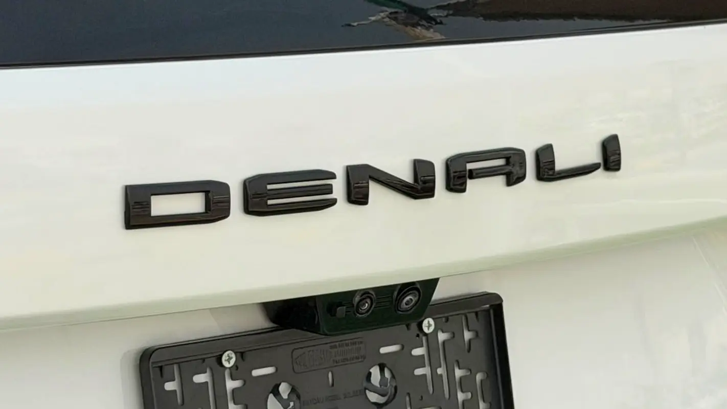 GMC Yukon 2025