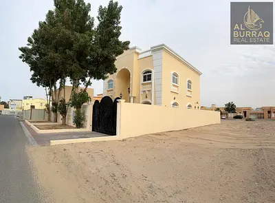 Royal 5 Bedrooms Villa Available for rent in Al Quoz 1