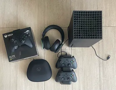 Xbox Series X console bundle with 2 controllers + Elite Series 2 box & headset