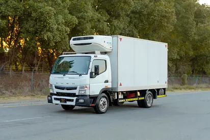 Mitsubishi Canter | Chiller Thermoking T-560R | GCC Specs | Ref#M41694
