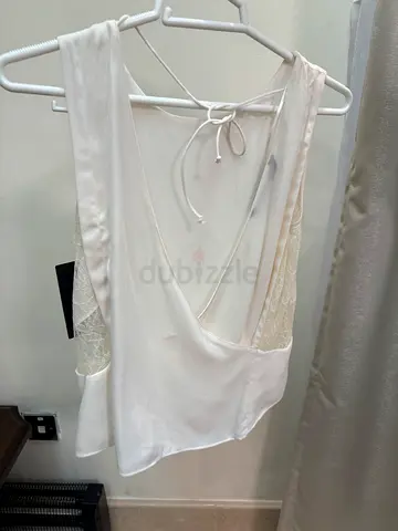 White sleeveless lace-trim camisole top, size XS , never used