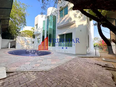 BRIGHT 5BR+MAIDS PRIVATE POOL+GARDEN INDEPENDENT VILLA