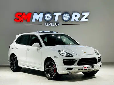 PORSCHE CAYENNE TURBO 2012 GCC SPECS FULL ORIGINAL PAINT MINT CONDITION