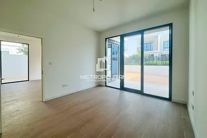 Vastu | Large Plot | Family Focused Community