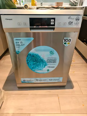 Bompari freestanding stainless steel dishwasher - nearly new