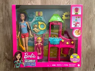 CLEARANCE BRAND NEW BARBIE SKIPPER WATER PARK PLAYSET