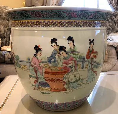 Large Chinese Famille Rose Porcelain Planter with Court Ladies Scene