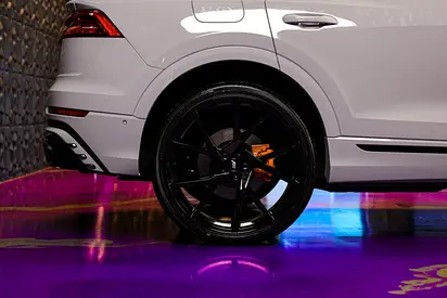 2021 AUDI Q8 照片 6