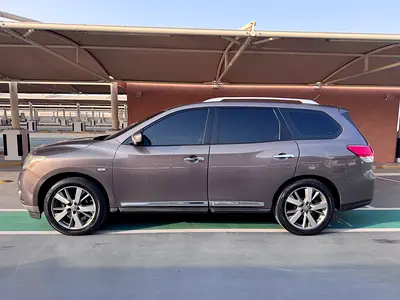 2013 Nissan PATHFINDER 缩略图 3