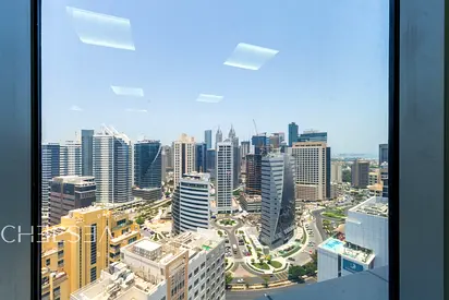 FITTED OFFICE | HIGH-FLOOR | AREA SPECIALIST
