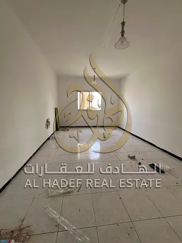 استوديو بالمجاز 2 بـ23,000 درهم سنوياً! موقع حيوي قريب من الخدمات، مع تسهيلات في السداد تصل إلى 4 دفعات. فرصة لا تفوّت!