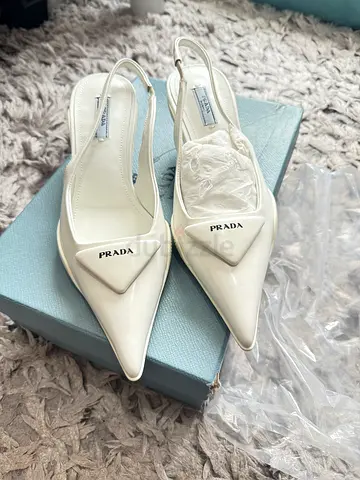 Prada White Patent Leather Slingback Heels authentic - Size 38