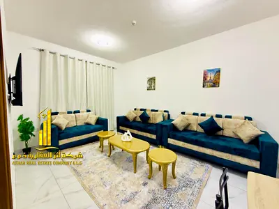 لراغبي الفخامة والتميز شقة فاخرة للايجار الشهري غرفة وصالة باطلالة مفتوحة مفروشة بالكامل باثاث راق جدا مع مطبخ مجهز بالكامل بأحدث الاجهزة ✨