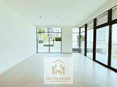 MODERN LAYOUT- OPEN VIEW- SPACIOUS- READY