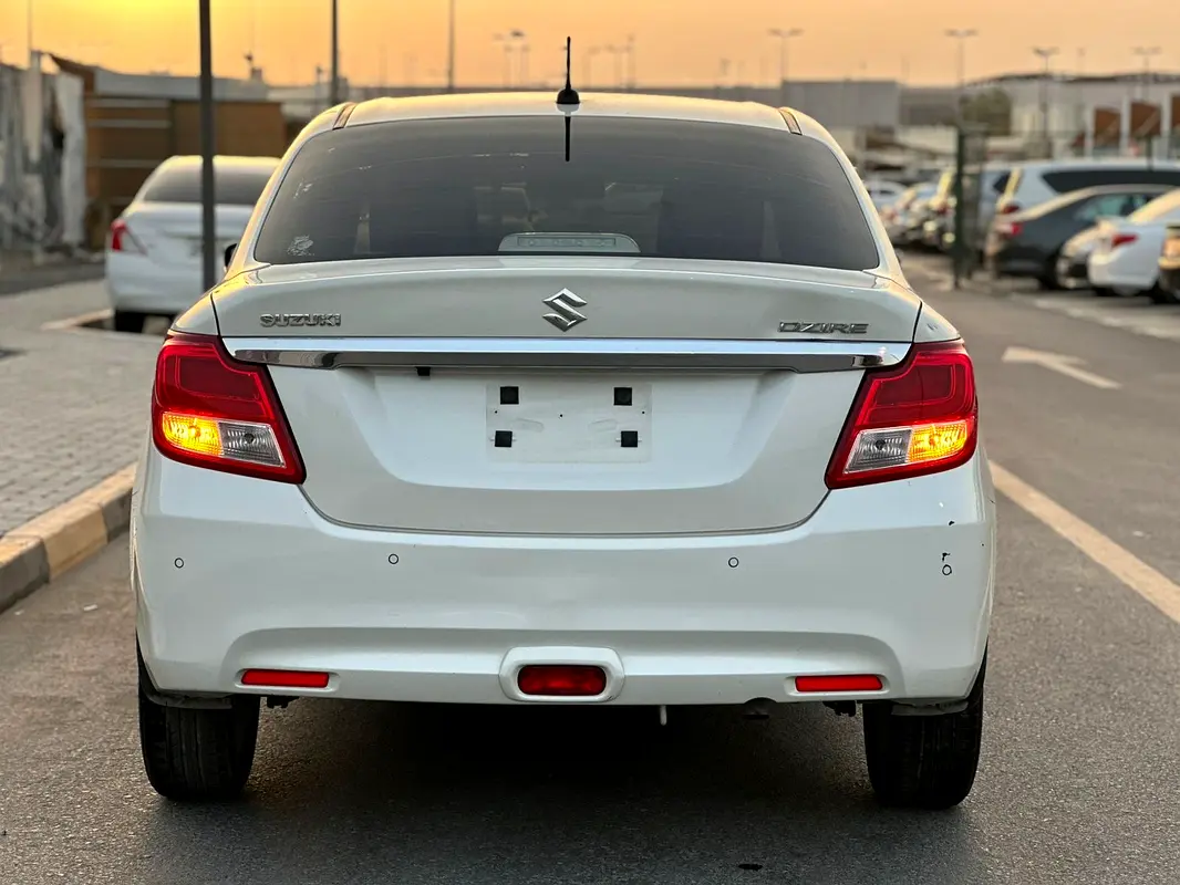 سوزوكي دزاير 2023