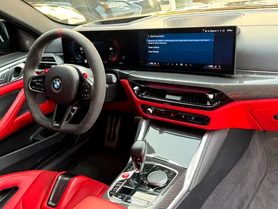 صورة 9 لـ 2025 BMW M4