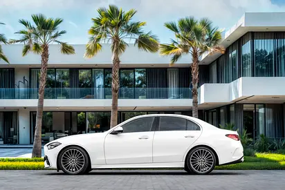 صورة 2 لـ 2024 Mercedes-BENZ C-CLASS