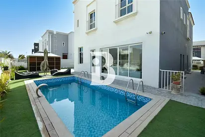 7 bedroom | Vastu | Pool | 8 car park