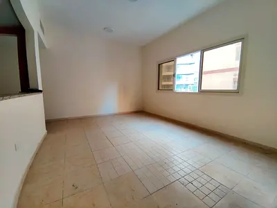 IDEAL LOCATION. 1 BHK FOR BACHELOR RENT 65k. IN. 4 PAYMENTS