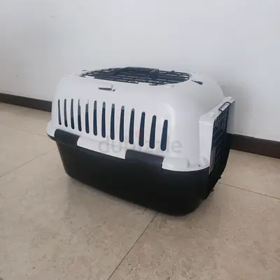 Medium Plastic Pet Carrier with Top and Front Doors (57x37x27 cm)