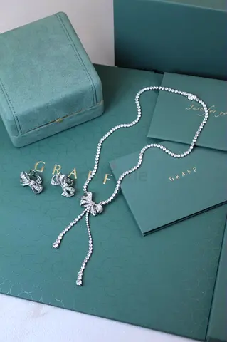 GRAFF NEACKLACE WITH EARRINGS