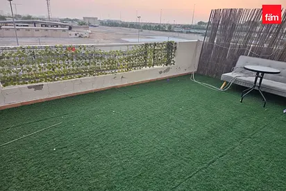 Larege 1 BHK With Huge Terrace + Balcony