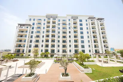 Fully Furnished | Facing the Garden | VACANT