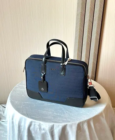 Rimowa Never still briefcase