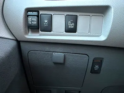 2016 Toyota SIENNA — фото 13