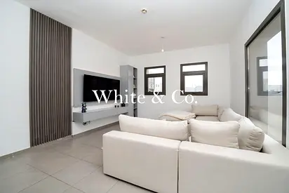 High Floor | Vacant | Large Rare Layout