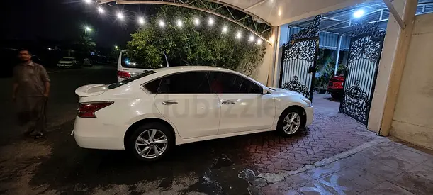 Nissan Altima SV 2016 | GCC Specs | Well Maintained