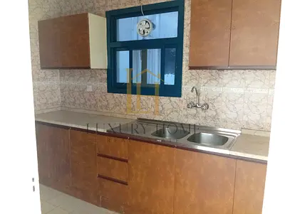 Spacious 1bhk 2 Bathrooms Dining Area On Ideal Location In Just 33k
