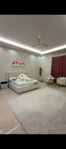 ڤيلا 7 غرف +ملحق للإيجار السنوي في عجمان -الرقايب 1-- 6 حمام-تكييف مركزى- كهرباء مواطن--حوش- موزع- مساحة واسعة جدا-باركن مغطى
