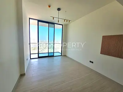 Modern Layout | High Floor | Skyline View