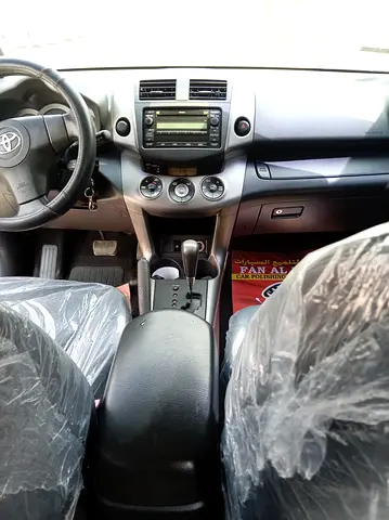 2010 Toyota RAV 4 照片 5