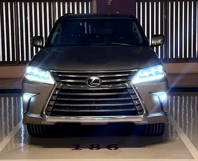 Lexus LX 570 Platinum 2018 | American Specs | Pristine Condition