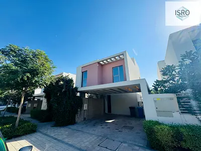 3B VILLA STAND ALONE DISTRESS DEAL