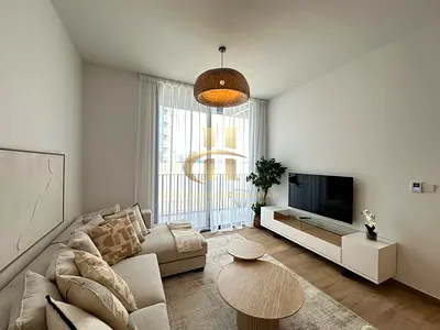 1 BHK | Fully furnished | Pool View | With Dishwasher
