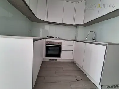 One Month Free | Large U-Kitchen | Appliances