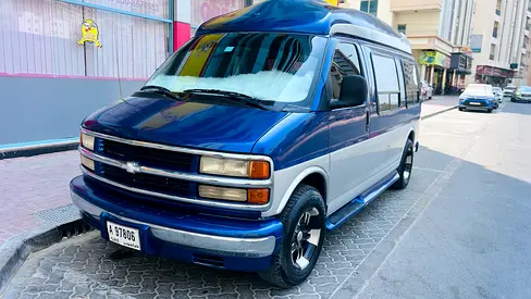 1999 Chevrolet EXPRESS photo 1