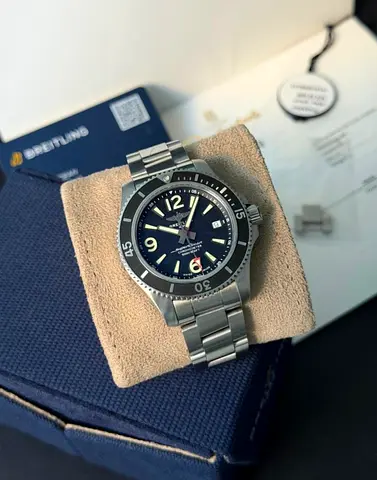 Breitling Superocean Men’s Watch 1:1 Clone With Box And Card