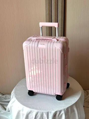 Rimowa Essential cabin suitcase