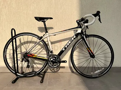 Trek Domane Carbon Road Bike – Size 50