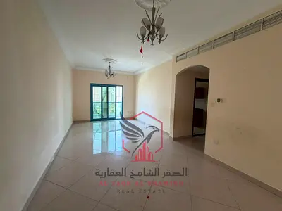 غرفتين وصاله في المجاز 3 بلكون وباركن مجاني وخزائن بالحائط موقع مميز وحوي قريب من كل الخدمات وقريب من مخرج دبي