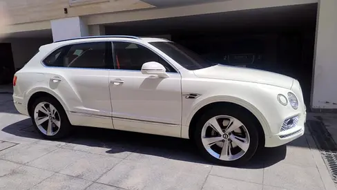 صورة 1 لـ 2017 Bentley BENTAYGA