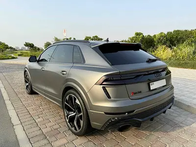 2021 AUDI RS Q8 photo 2