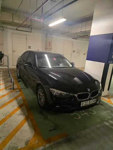 BMW 3-Series 318i 2016 | GCC Specs | Low Mileage | Excellent Condition