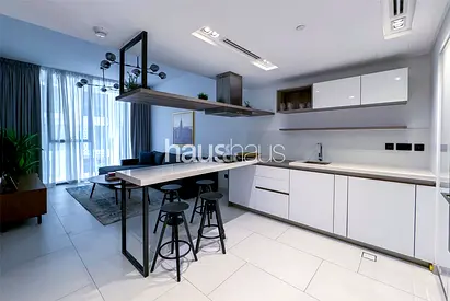Furnished | West Beach | Palm Trunk